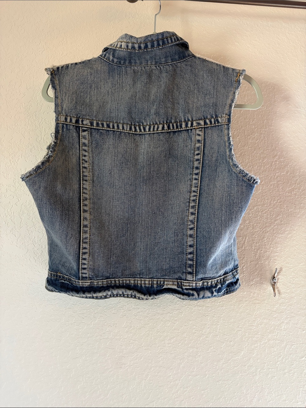 Denim Vest with Lace Details - Picture 4 of 7